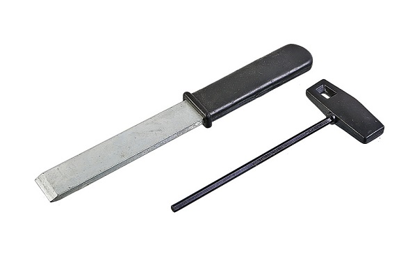 Штроборез Hanskonner HAG915S (1500Вт, 150мм, 7000об/мин, пл.пуск, кейс)
