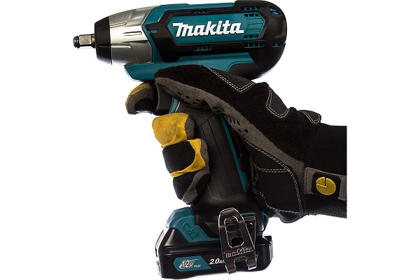 Гайковерт ударный MAKITA TW140DWAE  (12В,140Нм, 3/8", 2x2Ач Li-lon) кейс ФЦ